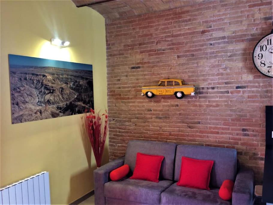 Lovely & Bright Vila Olimpica Beach Apartment Barcelona Bagian luar foto